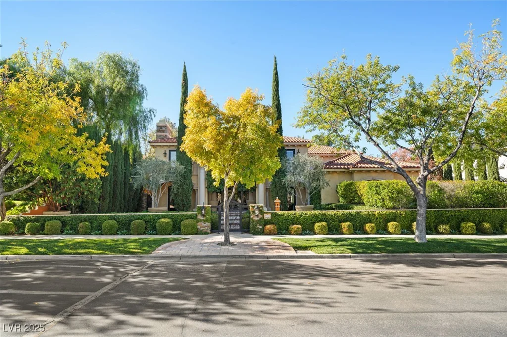 8808 Greensboro, Las Vegas, NV 89134