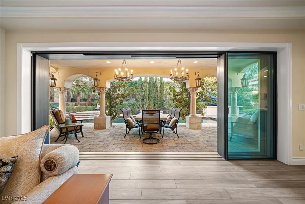 8808 Greensboro, Las Vegas, NV 89134