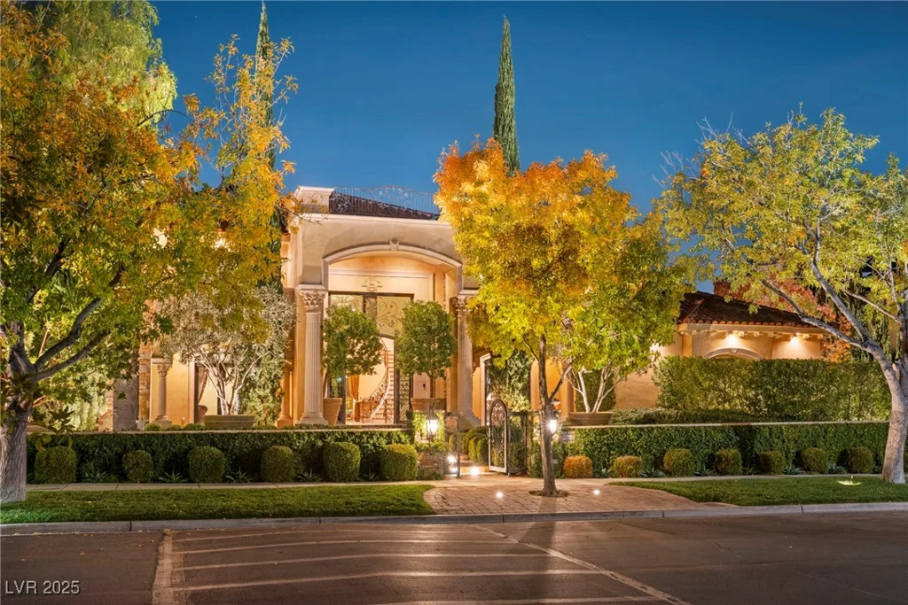 8808 Greensboro, Las Vegas, NV 89134