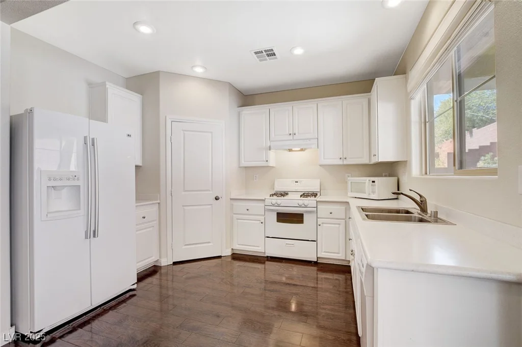 10436 Ashlar Point, Las Vegas, NV 89135