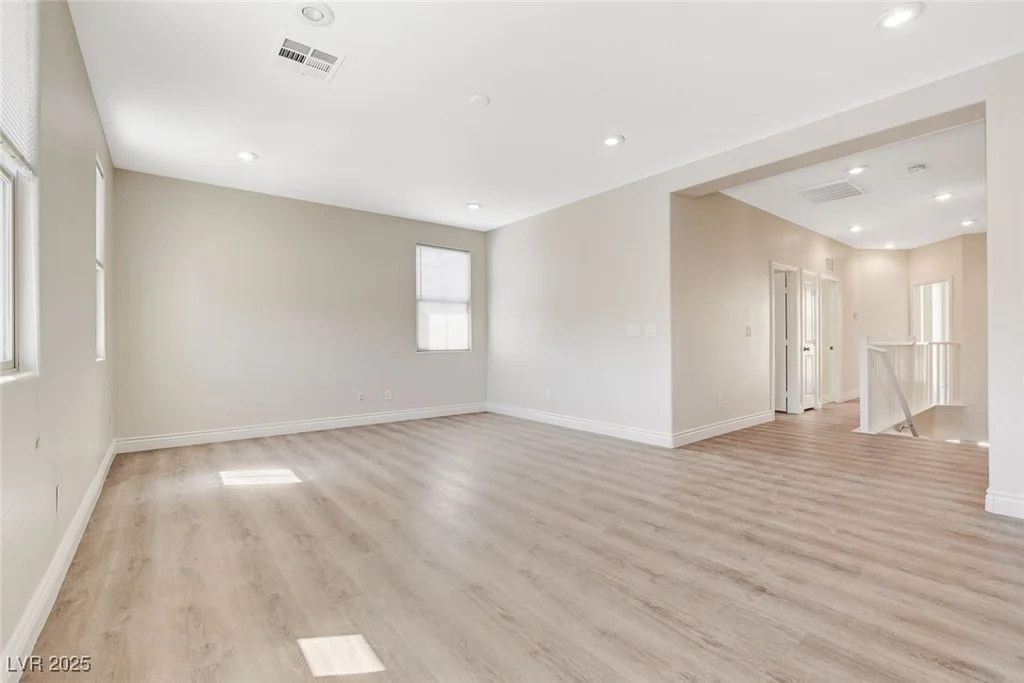 10436 Ashlar Point, Las Vegas, NV 89135