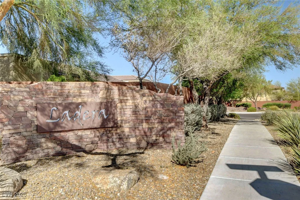 10436 Ashlar Point, Las Vegas, NV 89135