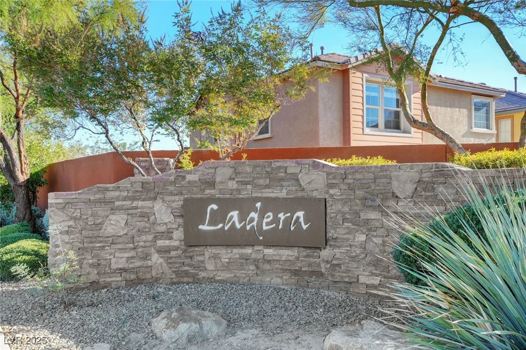 10436 Ashlar Point, Las Vegas, NV 89135