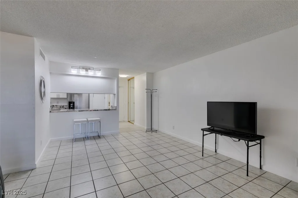 205 Harmon, Las Vegas, NV 89169