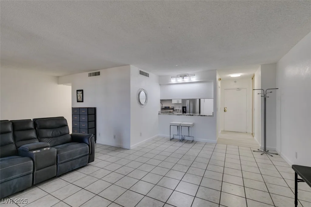 205 Harmon, Las Vegas, NV 89169