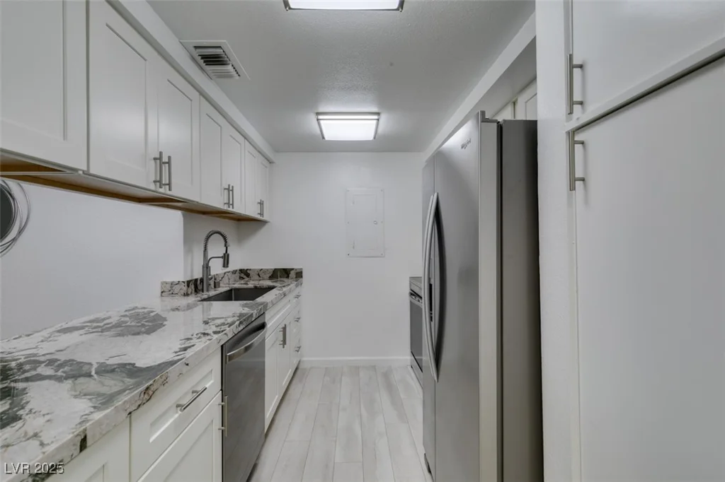 205 Harmon, Las Vegas, NV 89169
