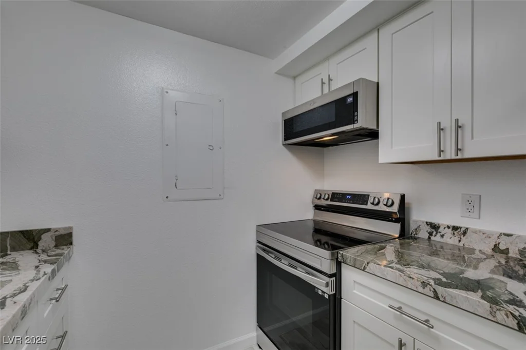 205 Harmon, Las Vegas, NV 89169