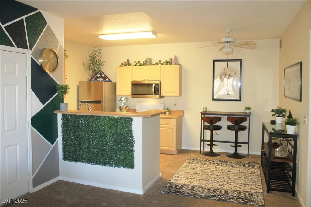8250 Grand Canyon, Las Vegas, NV 89166