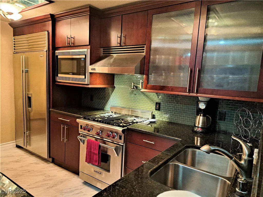 270 Flamingo, Las Vegas, NV 89169