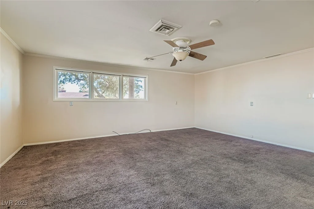 1233 Comstock, Las Vegas, NV 89106