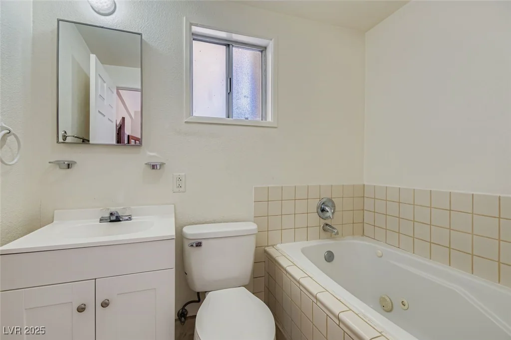 1233 Comstock, Las Vegas, NV 89106