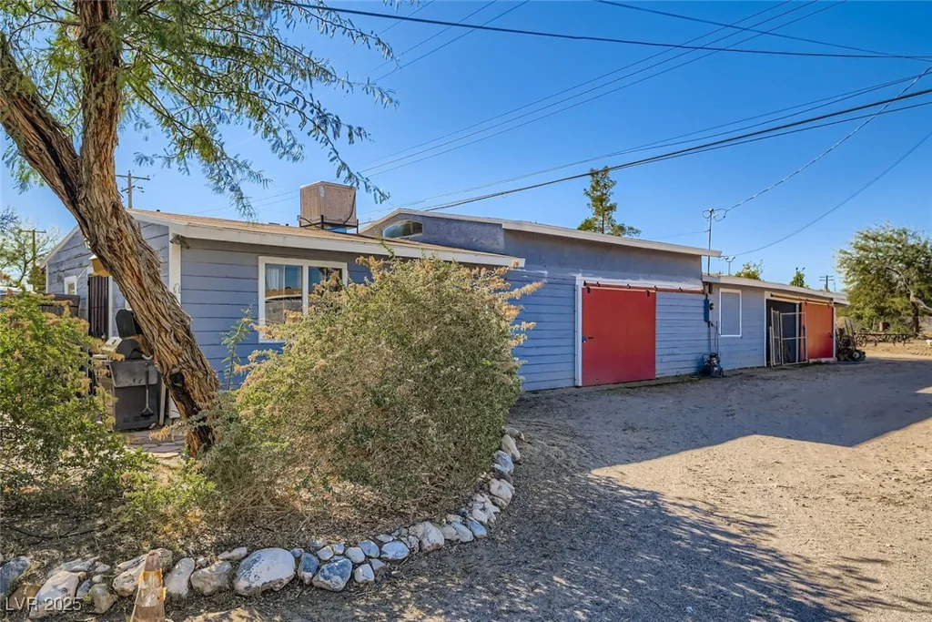 1233 Comstock, Las Vegas, NV 89106