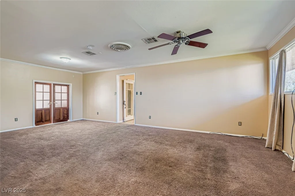 1233 Comstock, Las Vegas, NV 89106