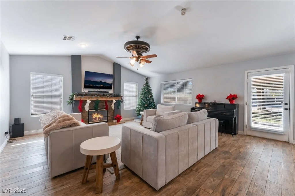 6109 Starlight, Las Vegas, NV 89130
