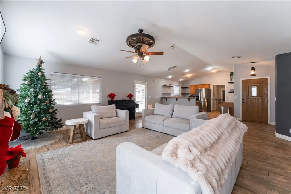 6109 Starlight, Las Vegas, NV 89130