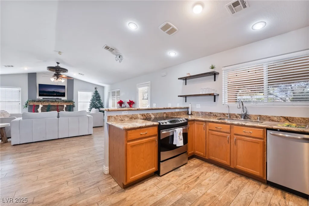 6109 Starlight, Las Vegas, NV 89130