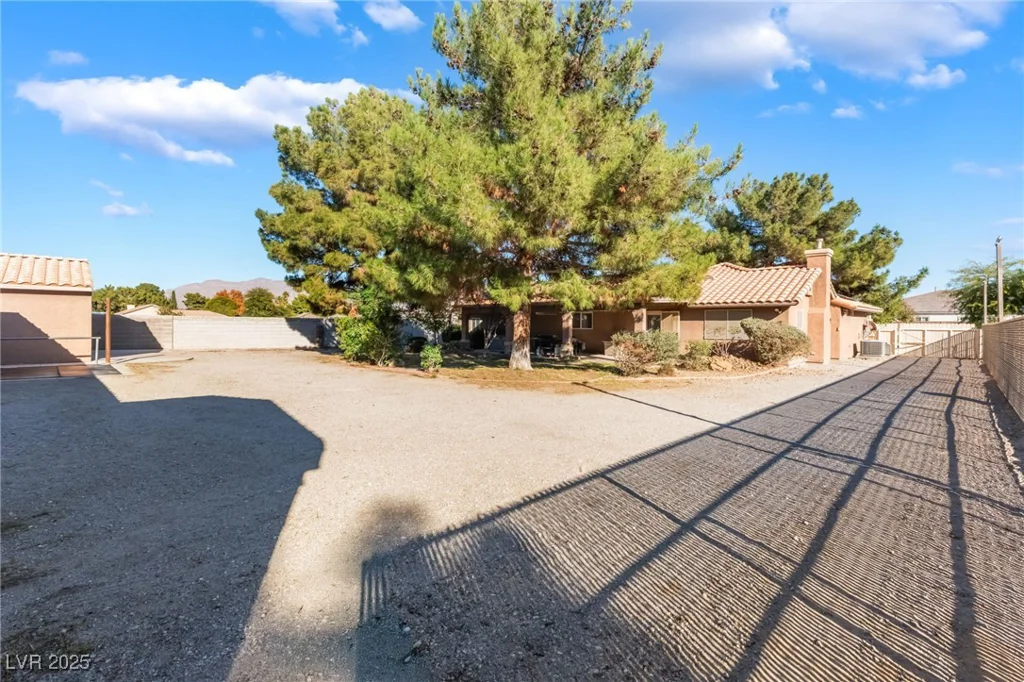 6109 Starlight, Las Vegas, NV 89130