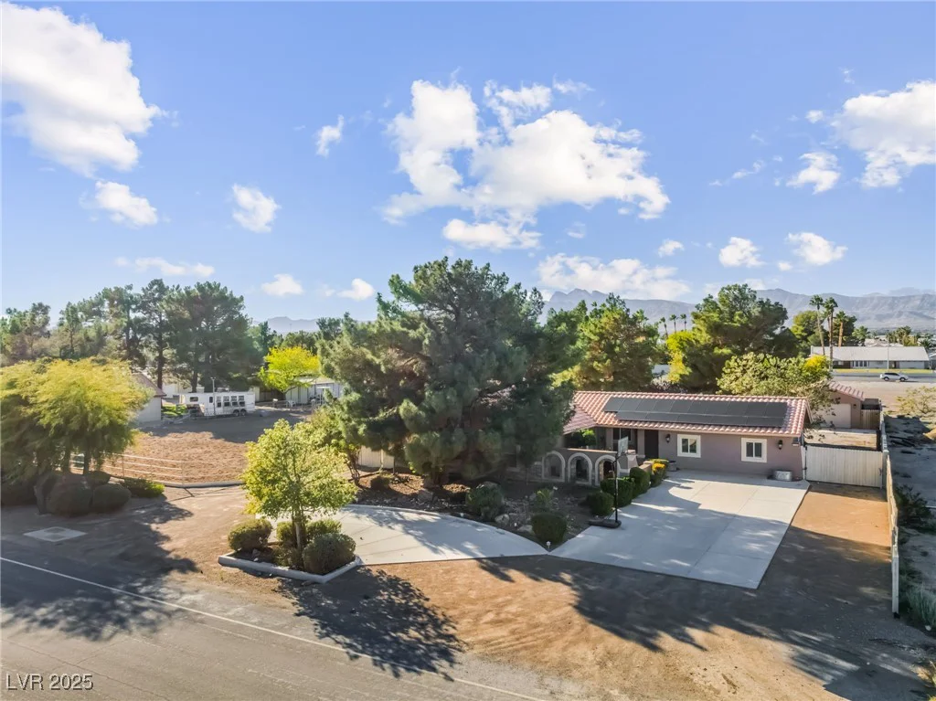 6109 Starlight, Las Vegas, NV 89130