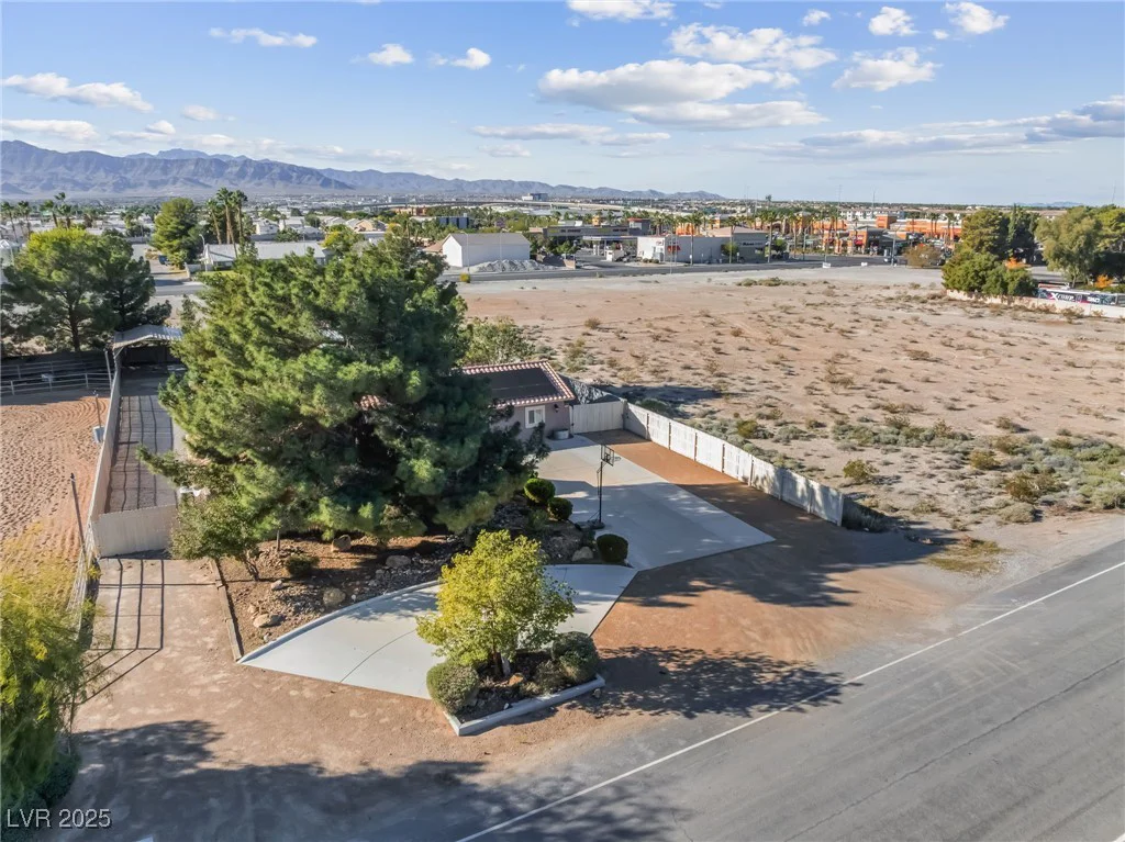 6109 Starlight, Las Vegas, NV 89130
