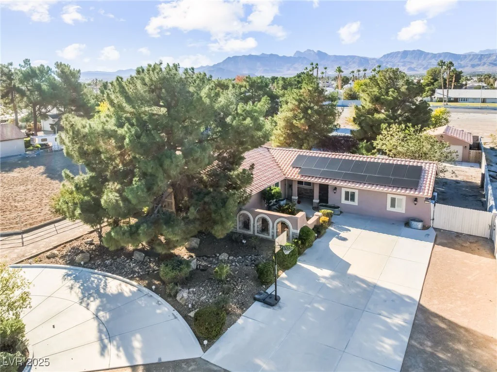 6109 Starlight, Las Vegas, NV 89130