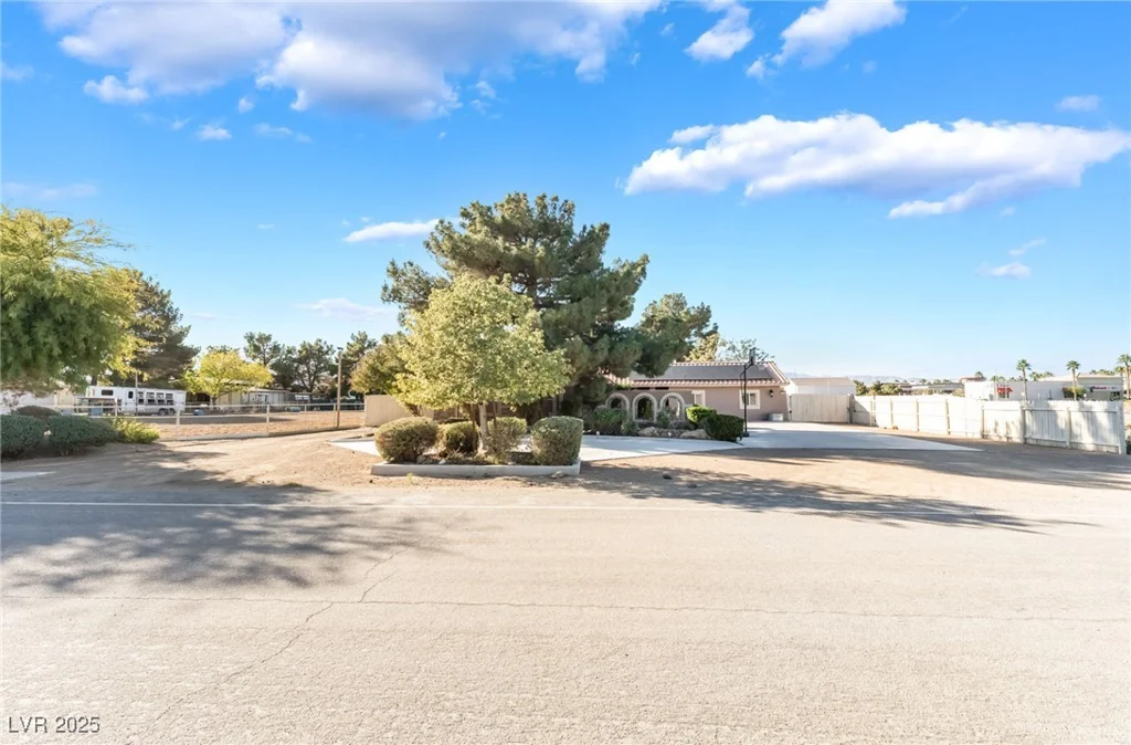 6109 Starlight, Las Vegas, NV 89130