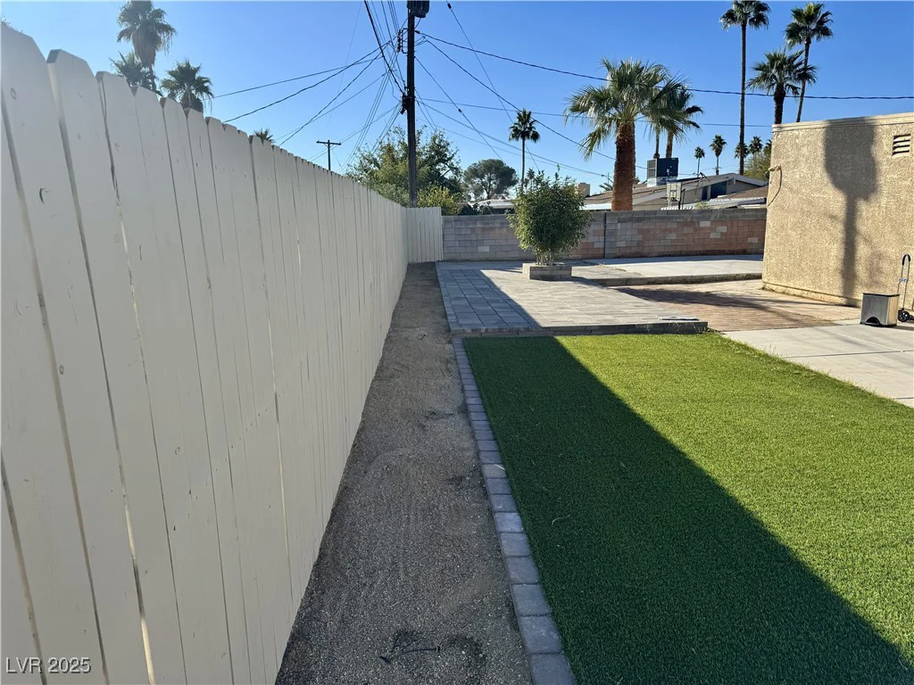 3138 Gaucho, Las Vegas, NV 89169