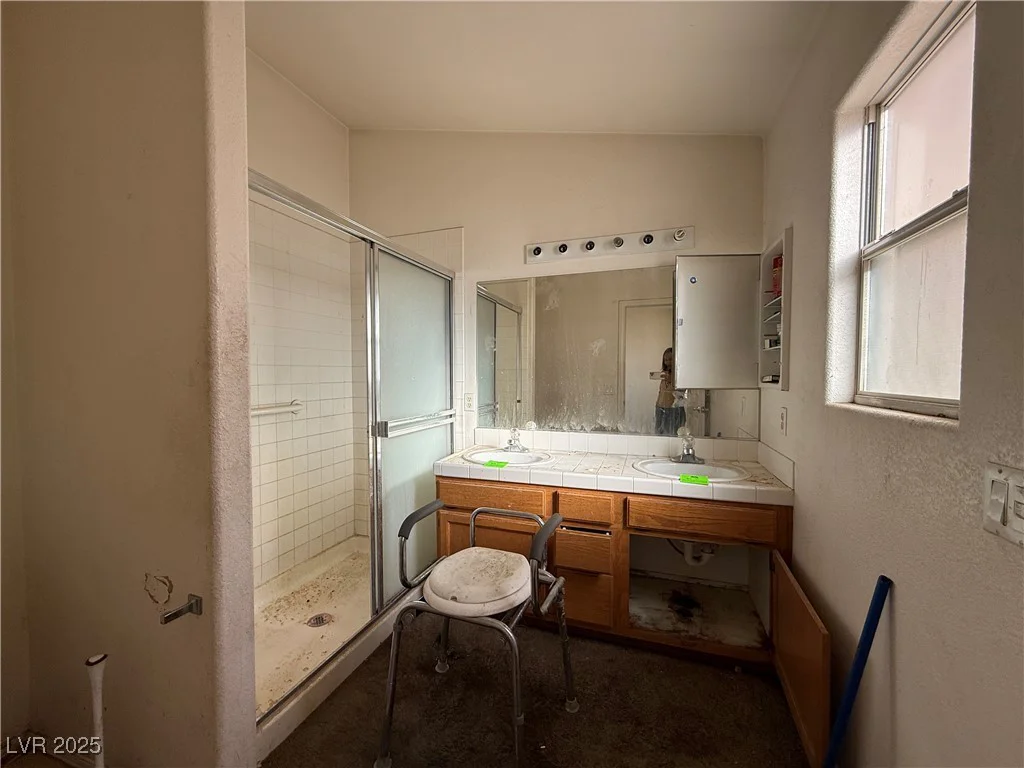 627 Spritlake, North Las Vegas, NV 89032
