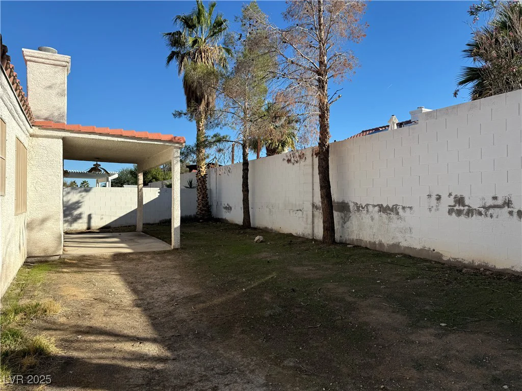 627 Spritlake, North Las Vegas, NV 89032