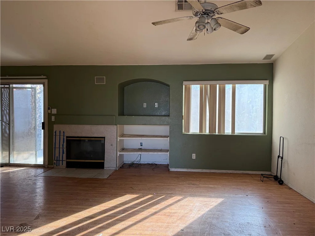 627 Spritlake, North Las Vegas, NV 89032