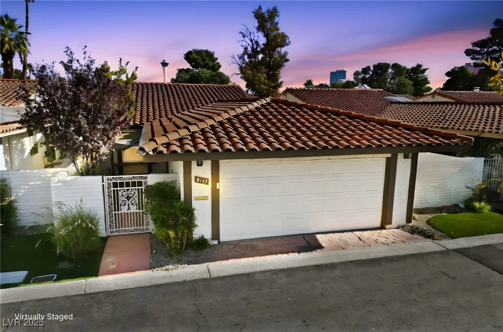 2117 Plaza De La Candela, Las Vegas, NV 89102