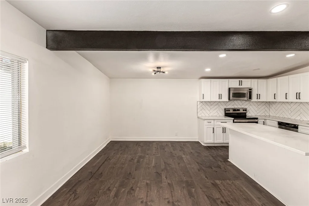 3220 Stanley, North Las Vegas, NV 89030
