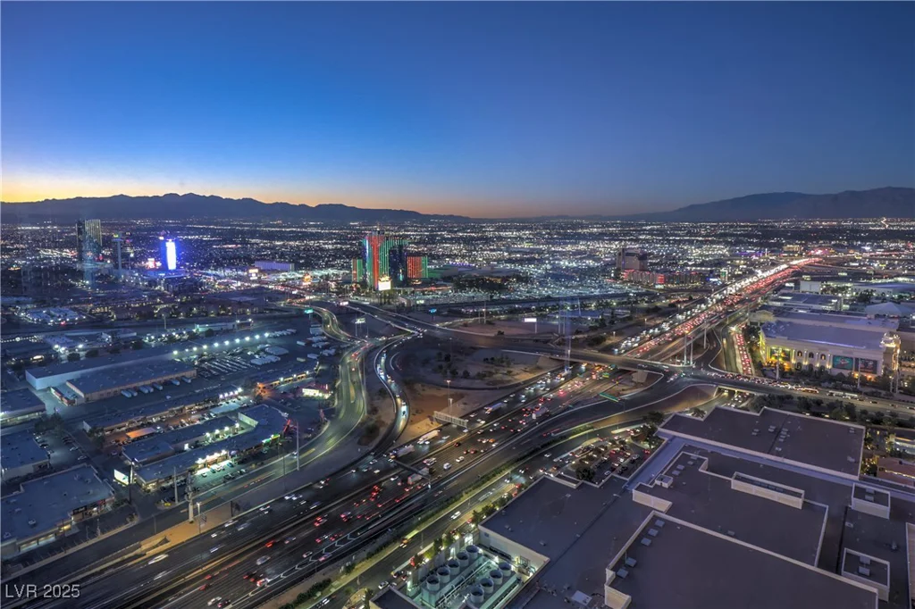 2600 Harmon, Las Vegas, NV 89158