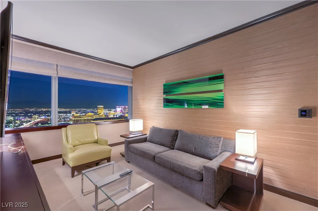 2600 Harmon, Las Vegas, NV 89158