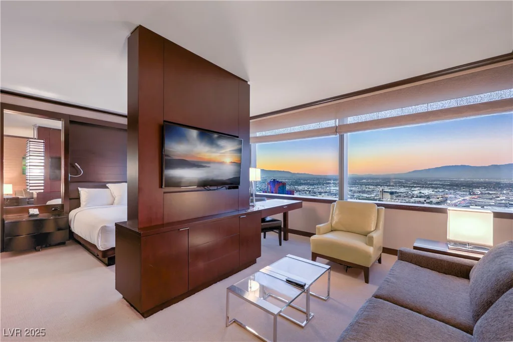2600 Harmon, Las Vegas, NV 89158