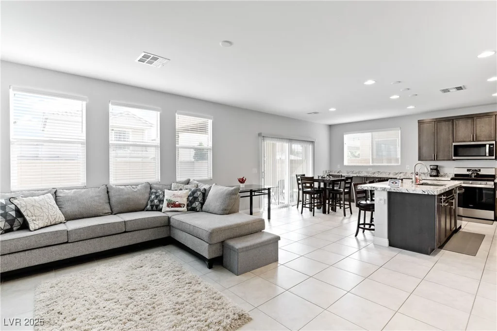 5648 Salt Rock, North Las Vegas, NV 89031