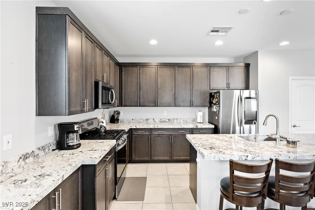 5648 Salt Rock, North Las Vegas, NV 89031