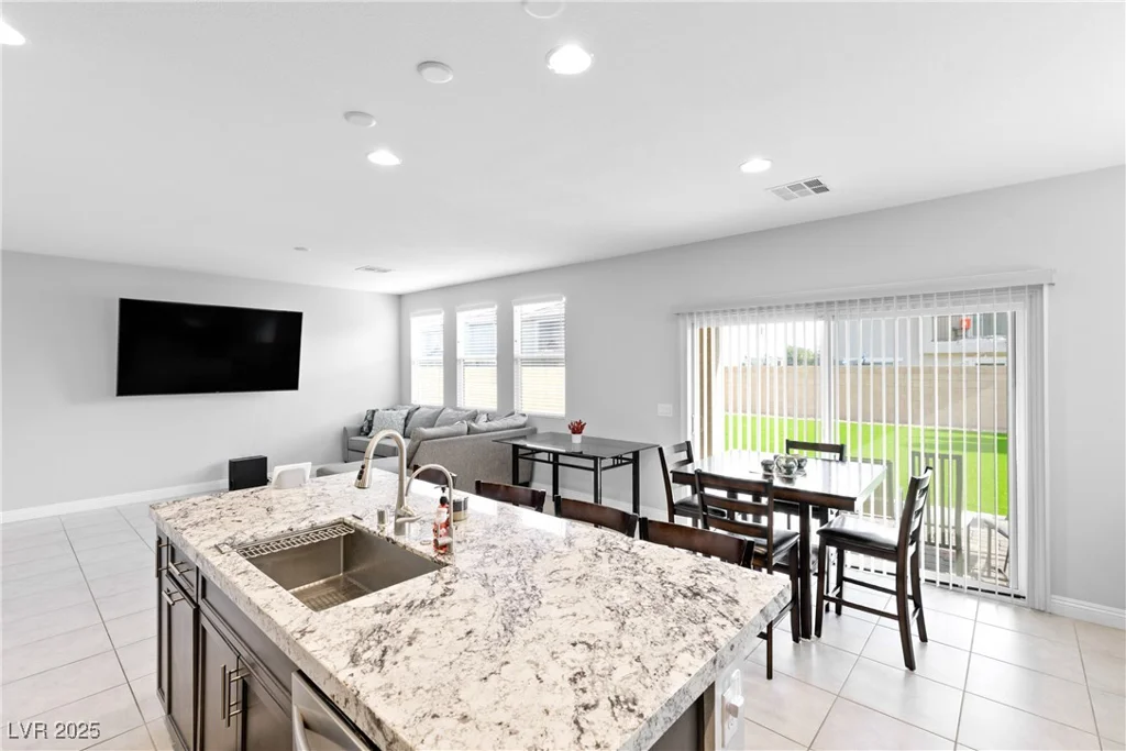 5648 Salt Rock, North Las Vegas, NV 89031