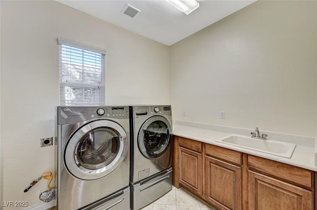 2755 Asgard, Las Vegas, NV 89121