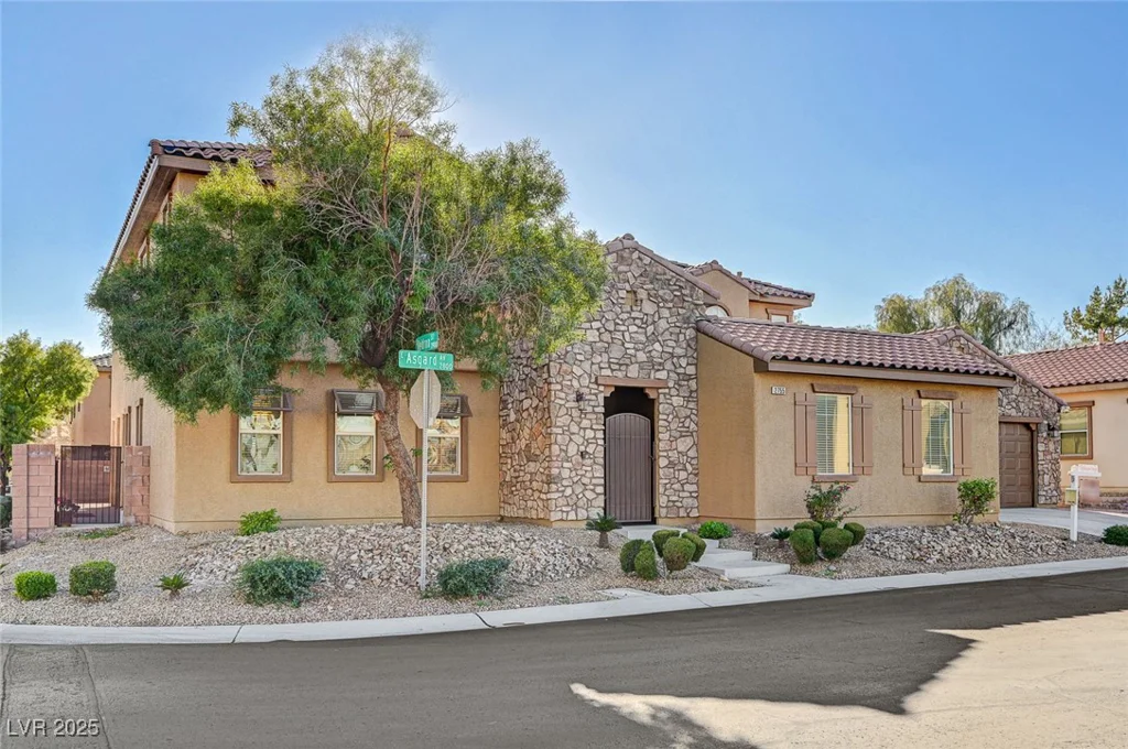 2755 Asgard, Las Vegas, NV 89121