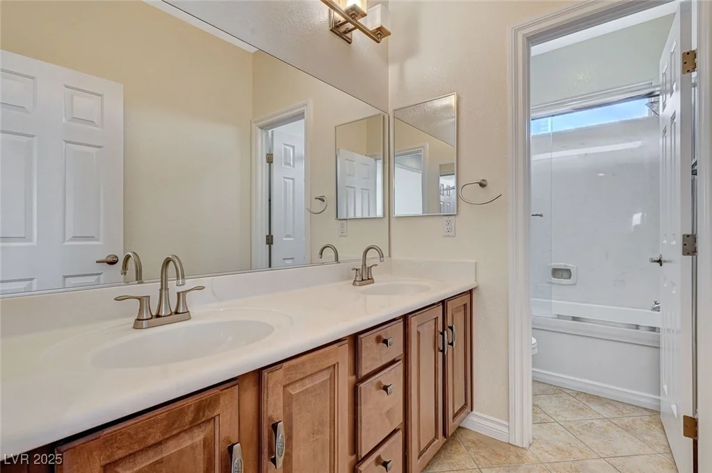 2755 Asgard, Las Vegas, NV 89121