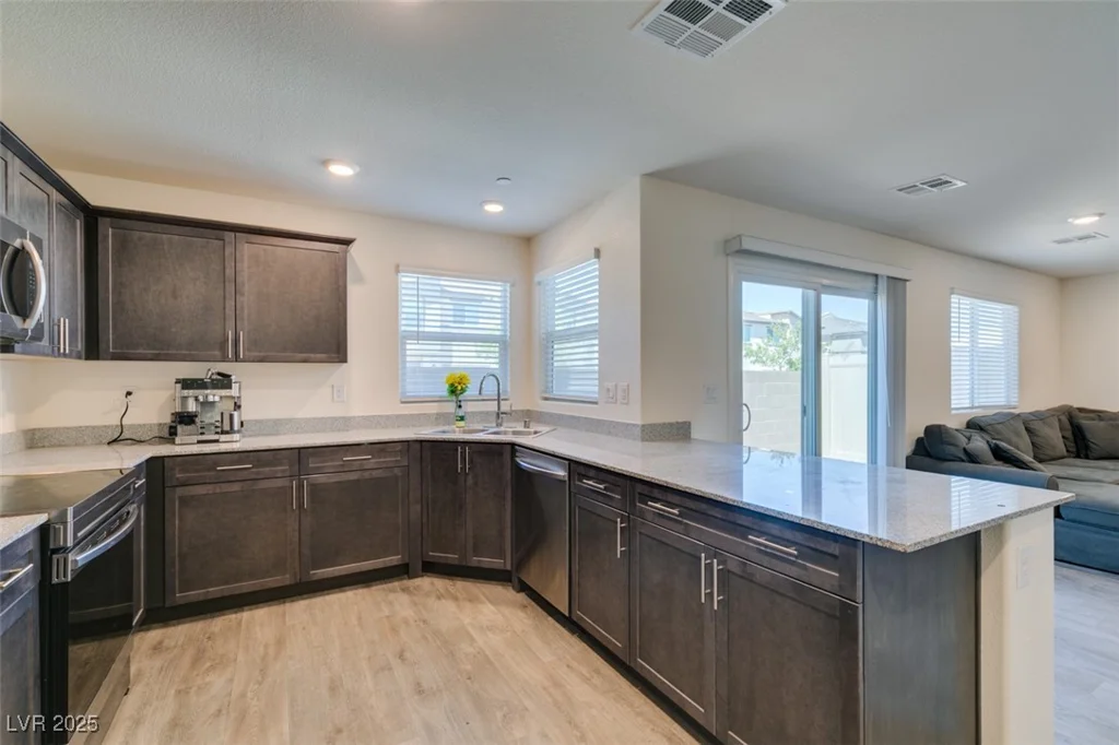 2754 Frosted Teal, North Las Vegas, NV 89086