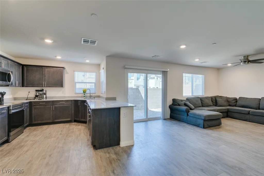 2754 Frosted Teal, North Las Vegas, NV 89086