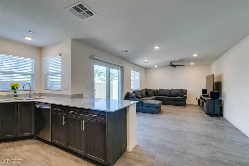 2754 Frosted Teal, North Las Vegas, NV 89086