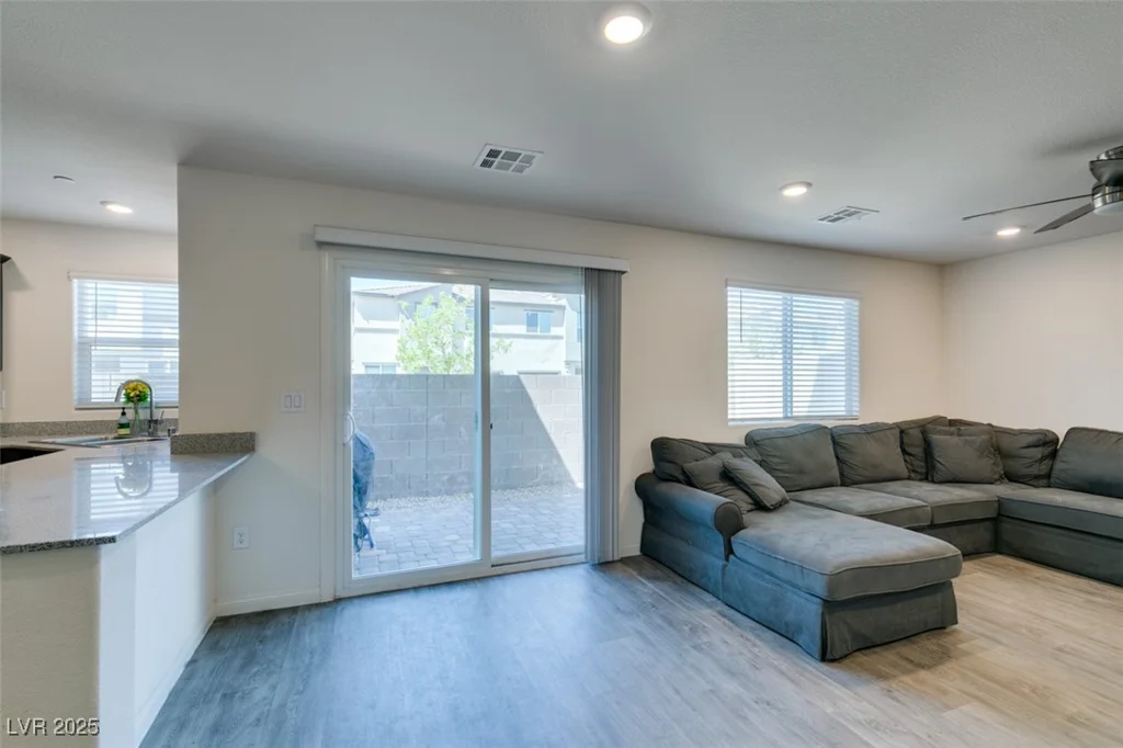 2754 Frosted Teal, North Las Vegas, NV 89086