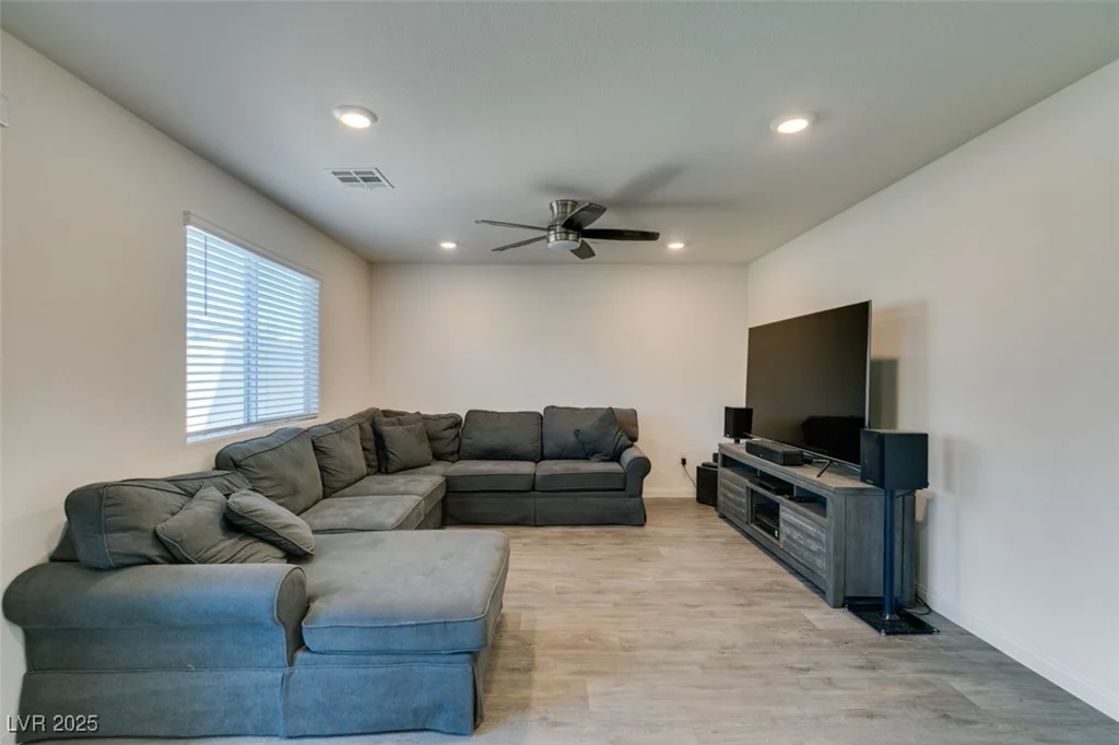 2754 Frosted Teal, North Las Vegas, NV 89086