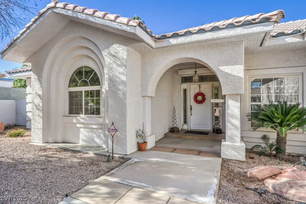 4515 Goen, Las Vegas, NV 89121