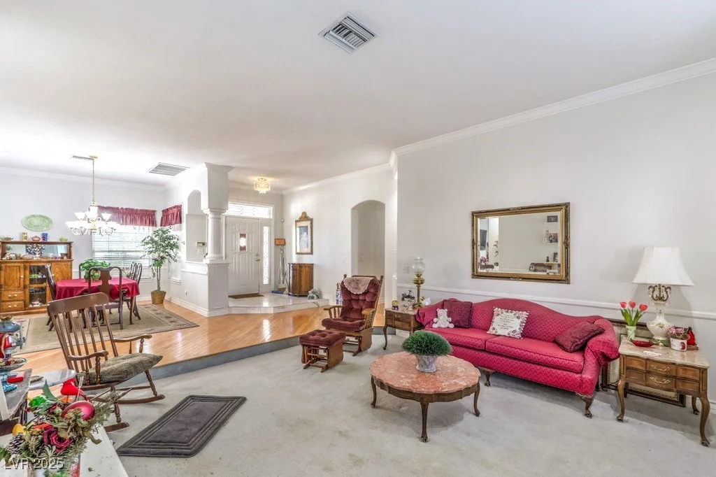 4515 Goen, Las Vegas, NV 89121