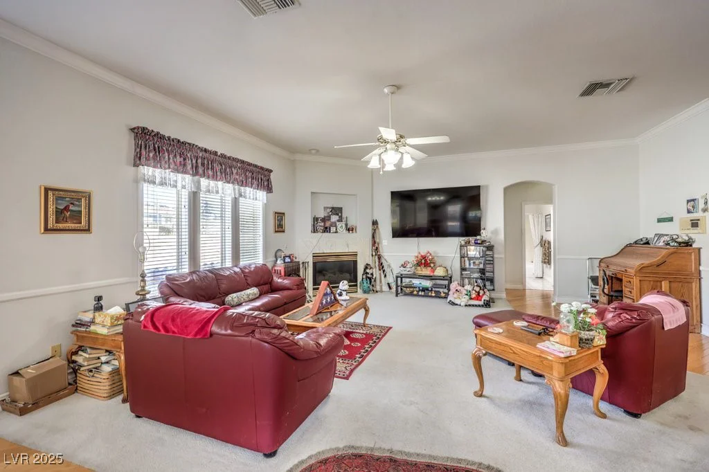 4515 Goen, Las Vegas, NV 89121