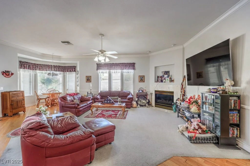 4515 Goen, Las Vegas, NV 89121