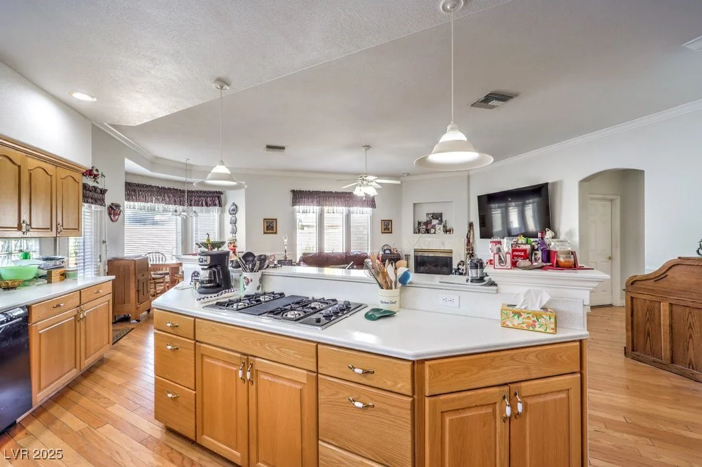 4515 Goen, Las Vegas, NV 89121